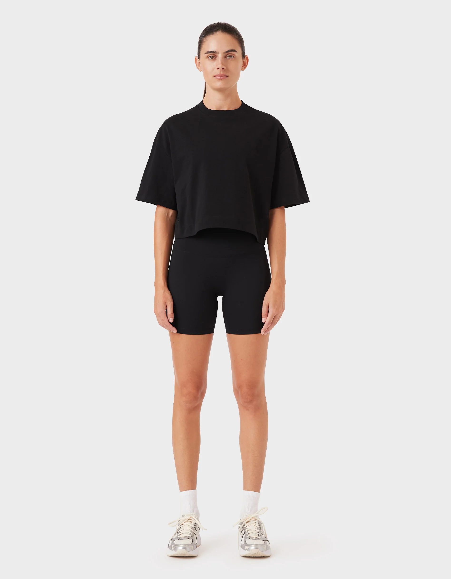 Float Crop Tee Black - Image 4
