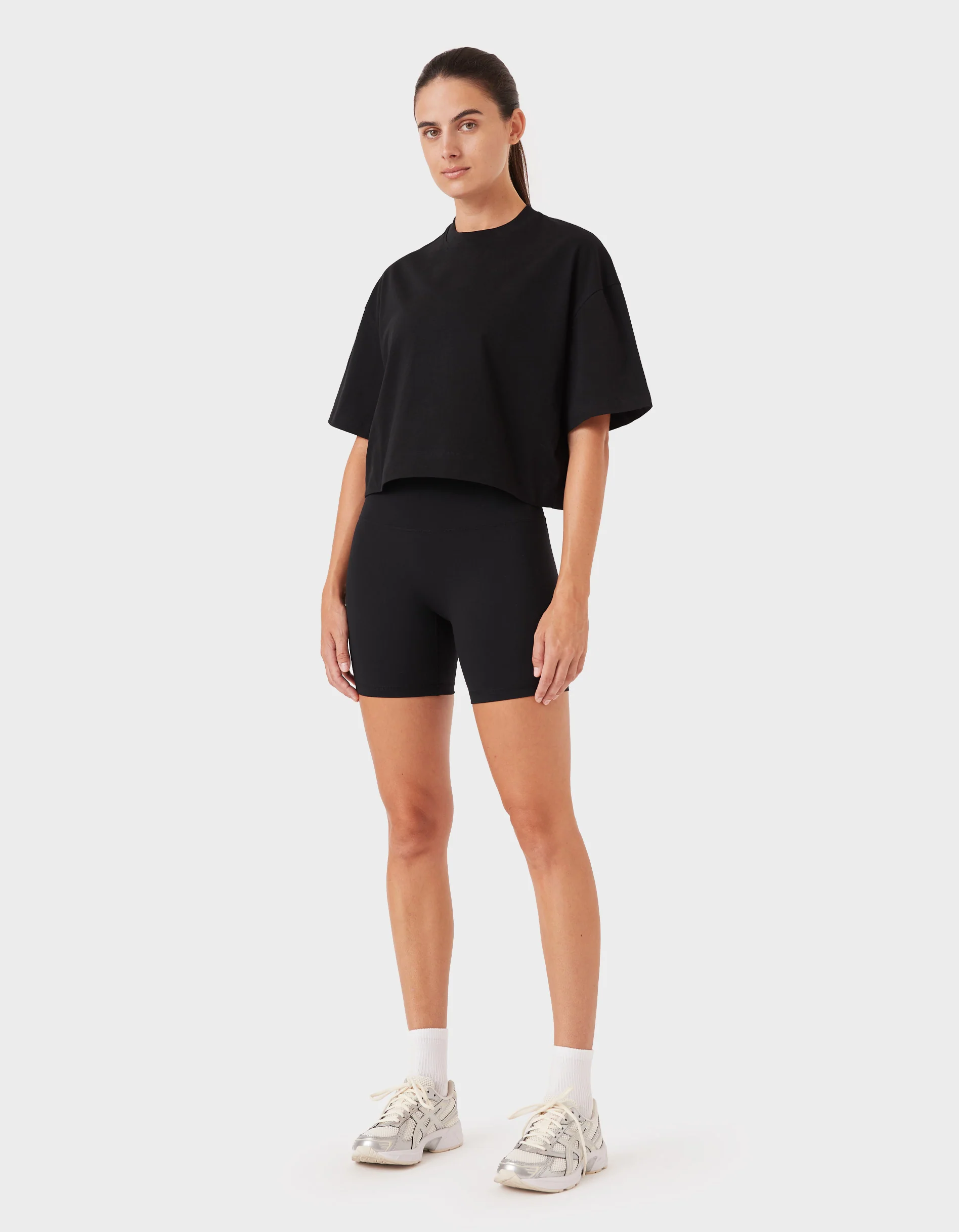 Float Crop Tee Black - Image 5
