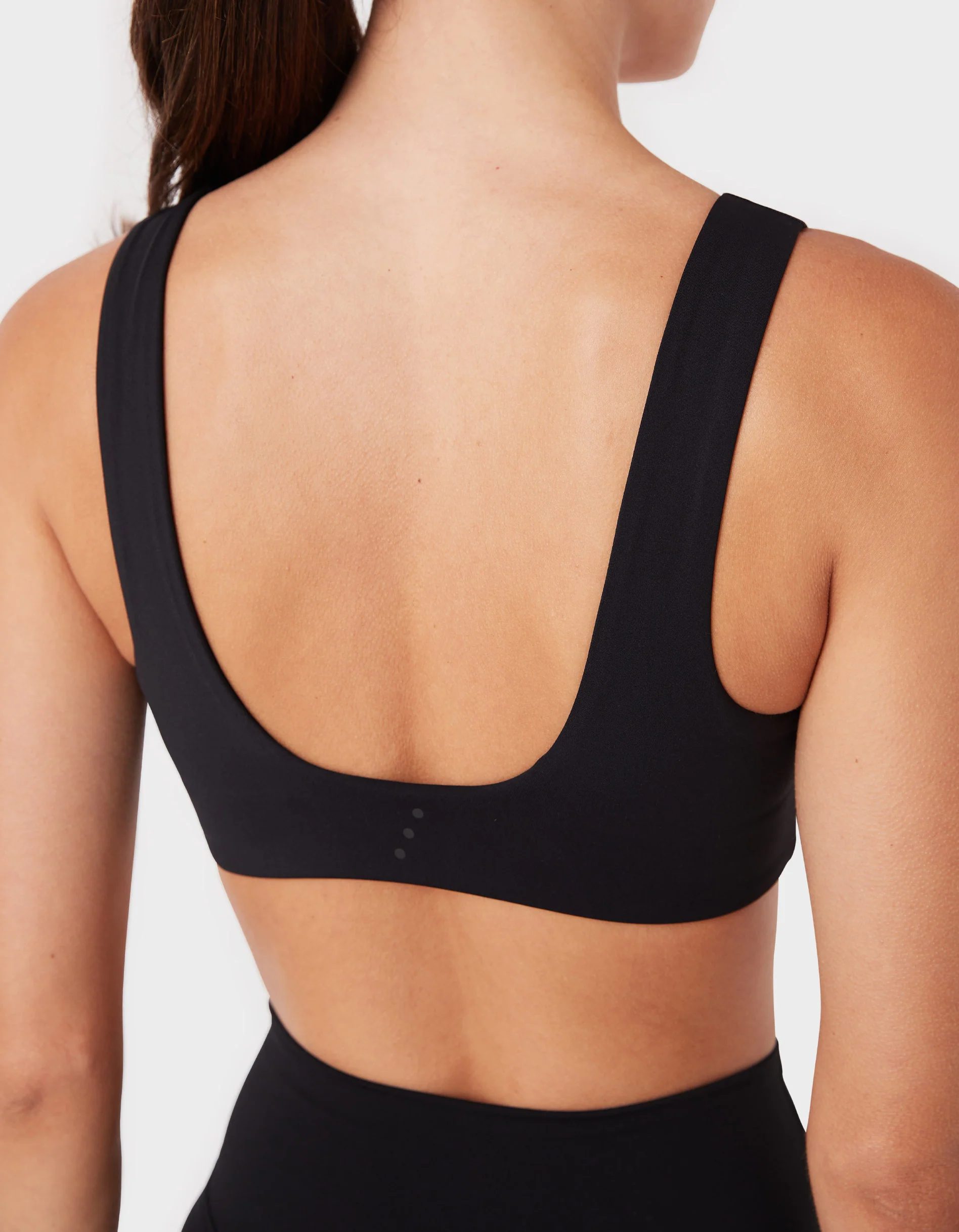 HOLDform V Sport Crop Blackout - Image 3