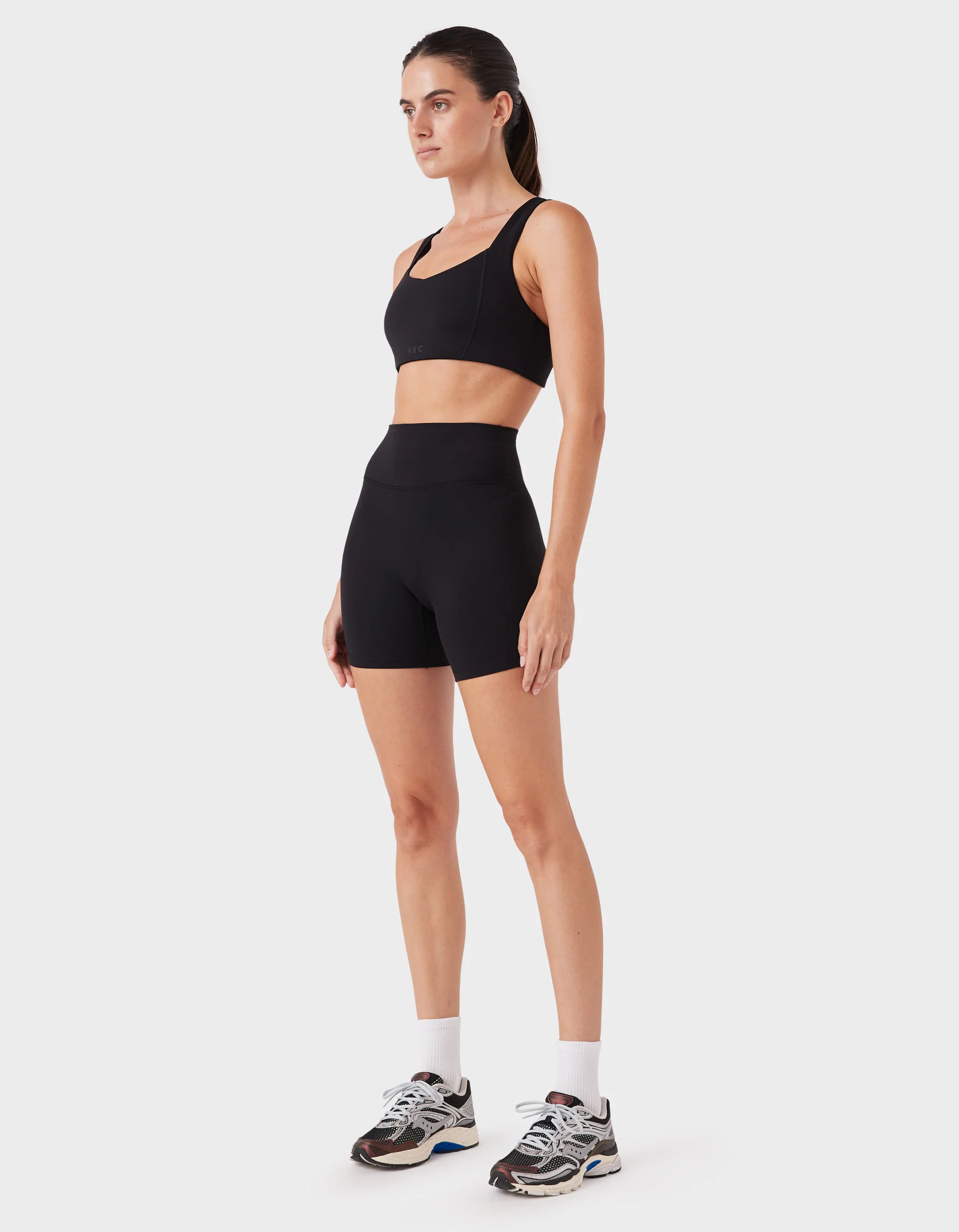 HOLDform V Sport Crop Blackout - Image 5