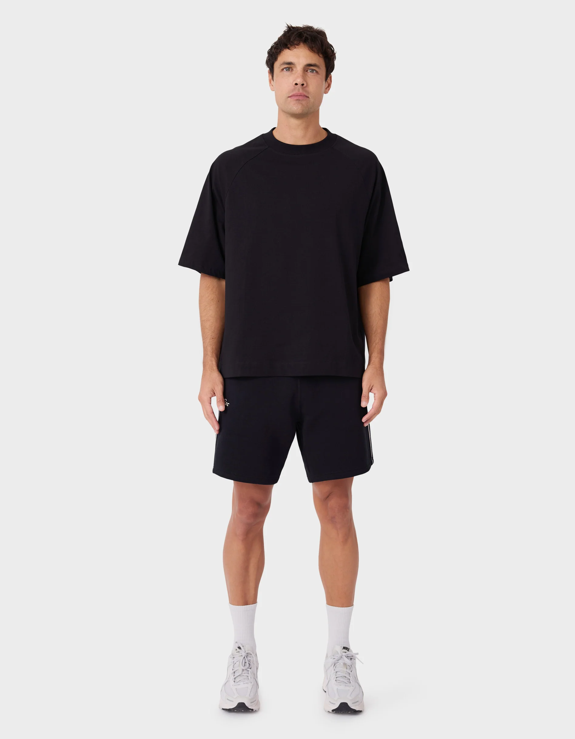 Mass Fleece Short Black - Image 7