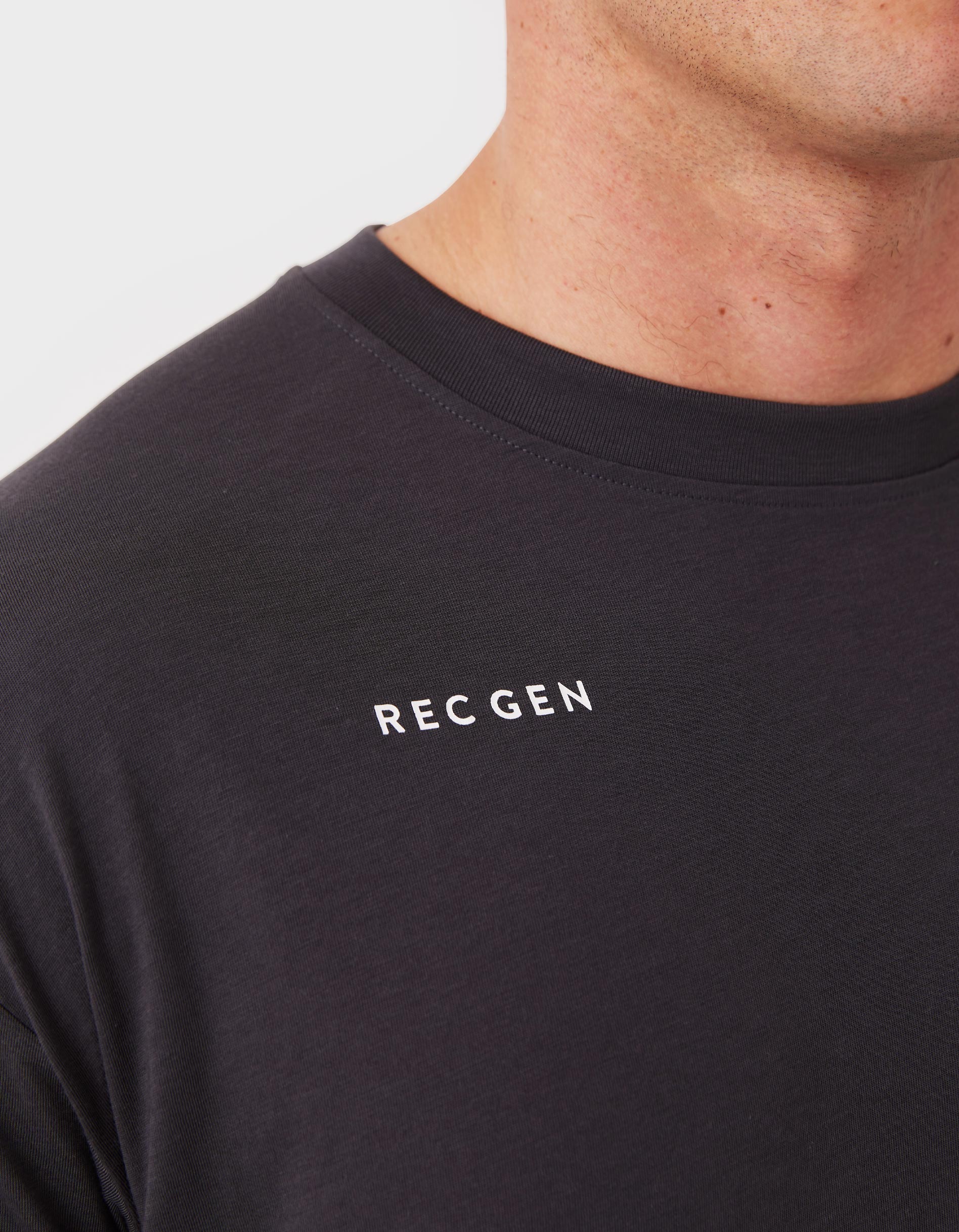 Oxy Mass Tee Graphite - Image 2