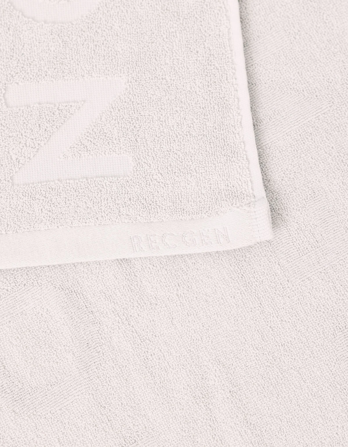 Train Towel Frost - Image 3