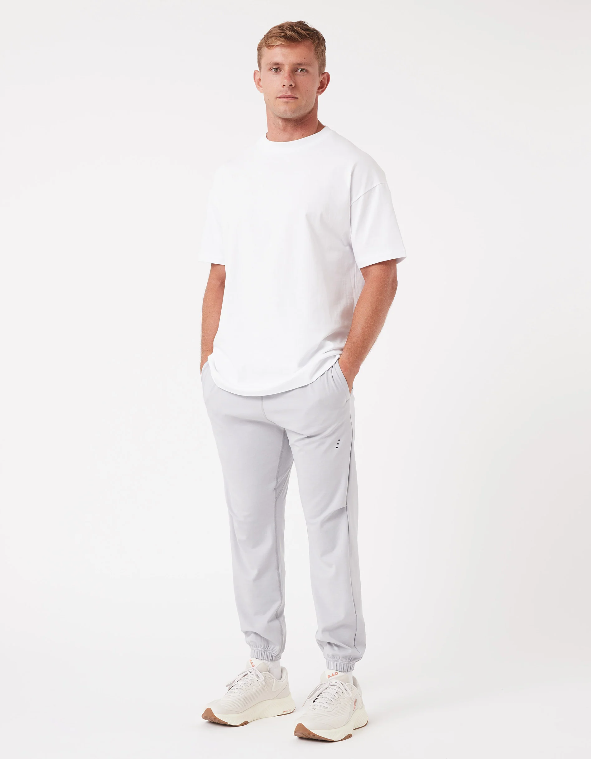 Type 4 PWRknit Jogger Silver Marle - Image 9
